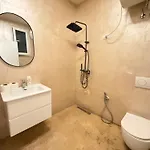 Luxury 3 Near Square 21 Apartment